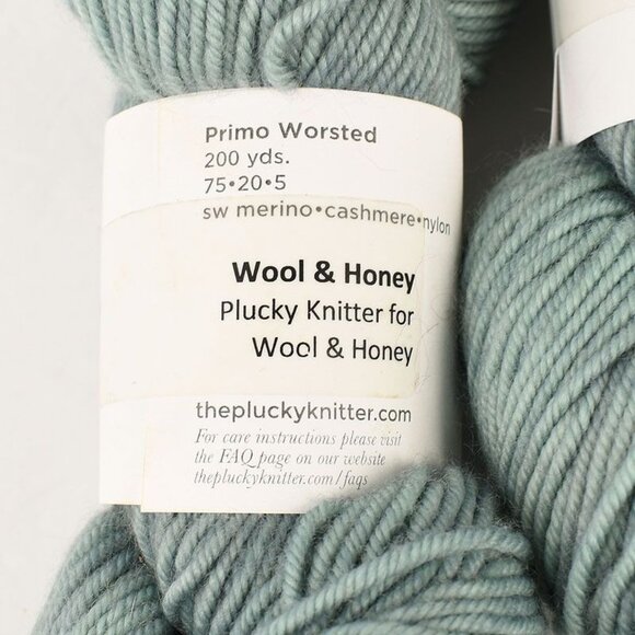 Plucky Knitter Primo Worsted Yarn 2 Skeins Merino Cashmere Blend Wool & Honey - Picture 3 of 3